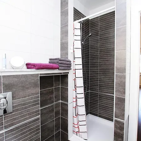 Lokvice Apartment *